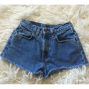 Vintage Levis Cutoff Raw Hem Jean Denim Shorts